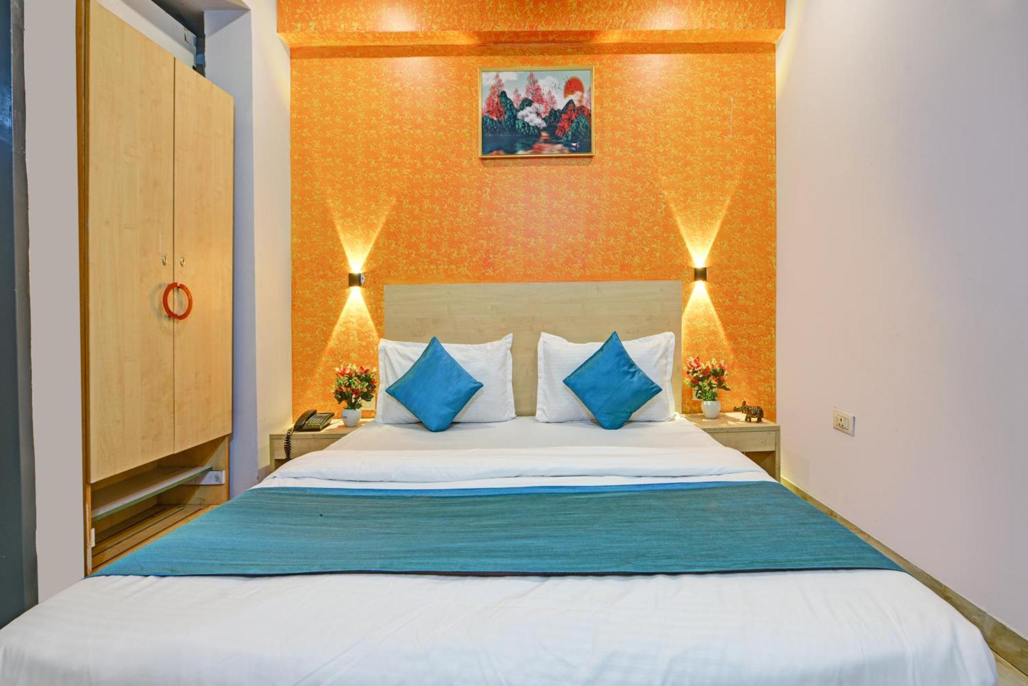 גורגאון Royal Spark Inn1 - Medicity Gurugram, Near Medanta Hospital מראה חיצוני תמונה