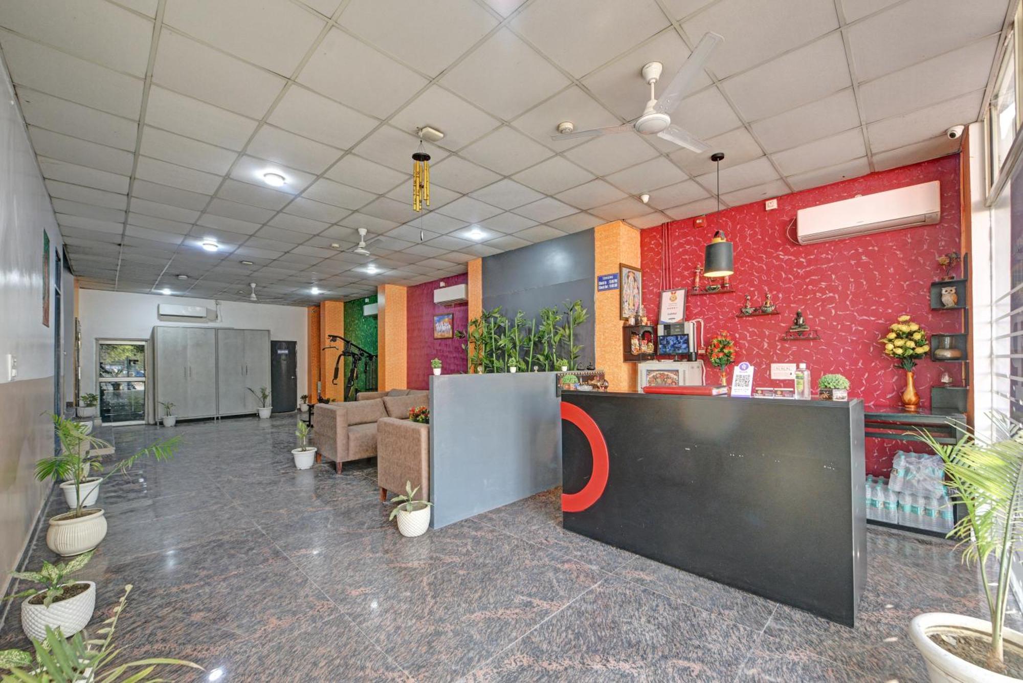 גורגאון Royal Spark Inn1 - Medicity Gurugram, Near Medanta Hospital מראה חיצוני תמונה